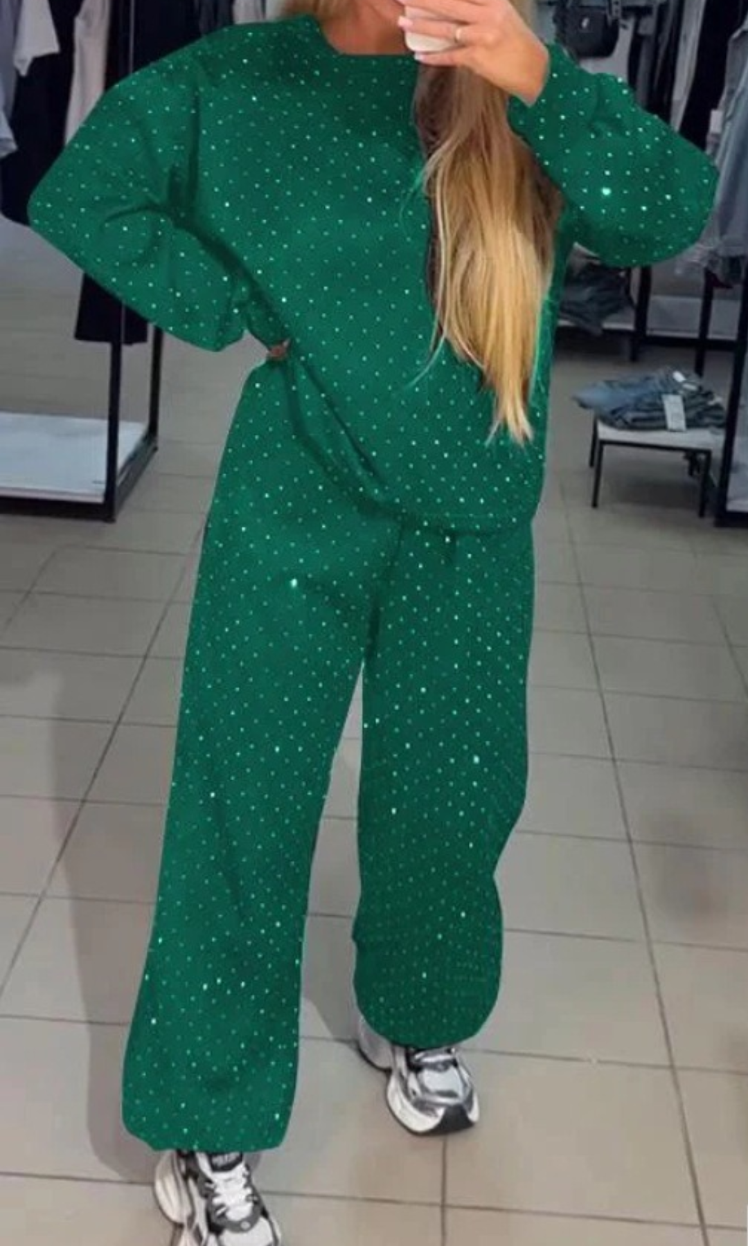 Estela - Completo comodo ed elegante con effetto lucido