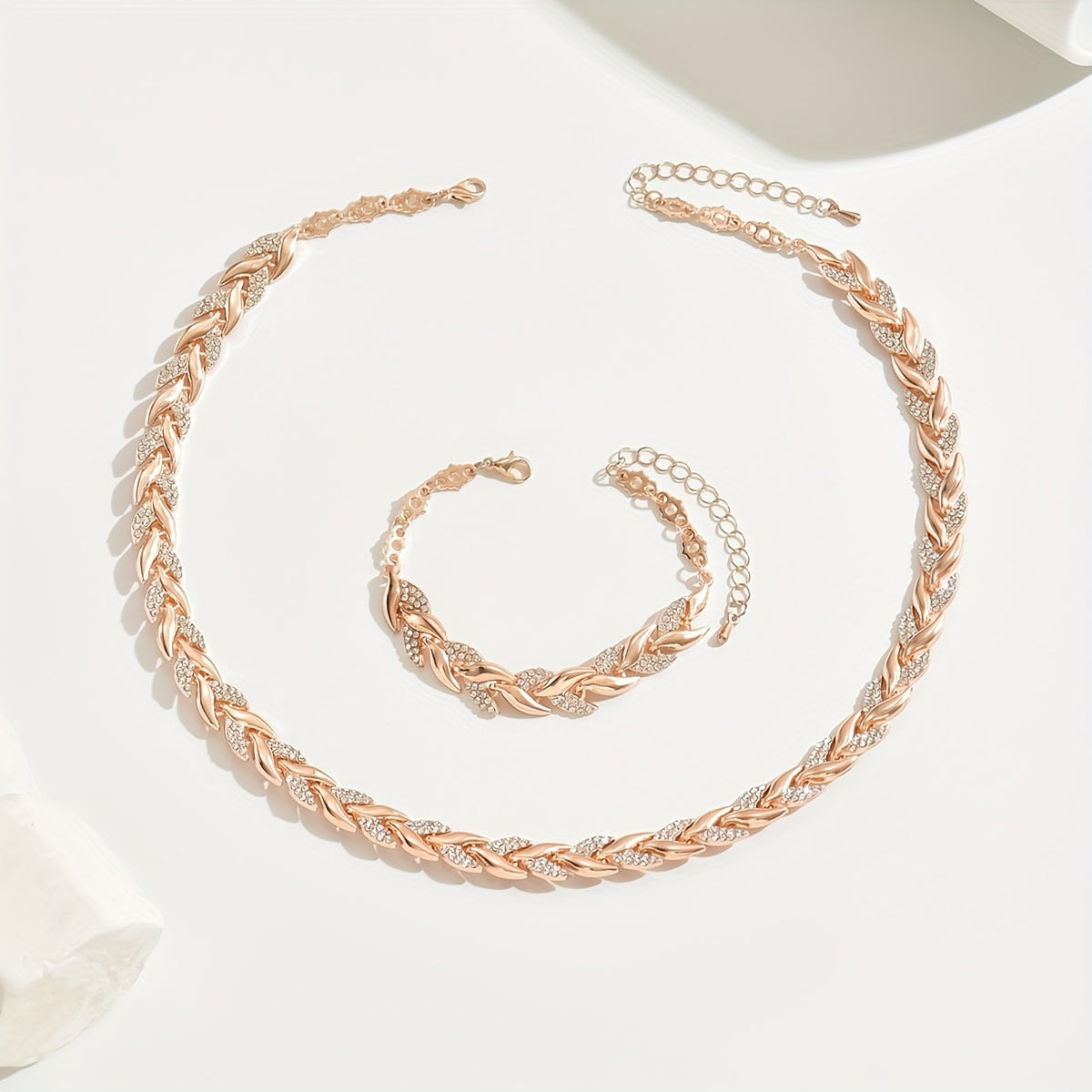 Berta – Set di gioielli a spiga con cristalli