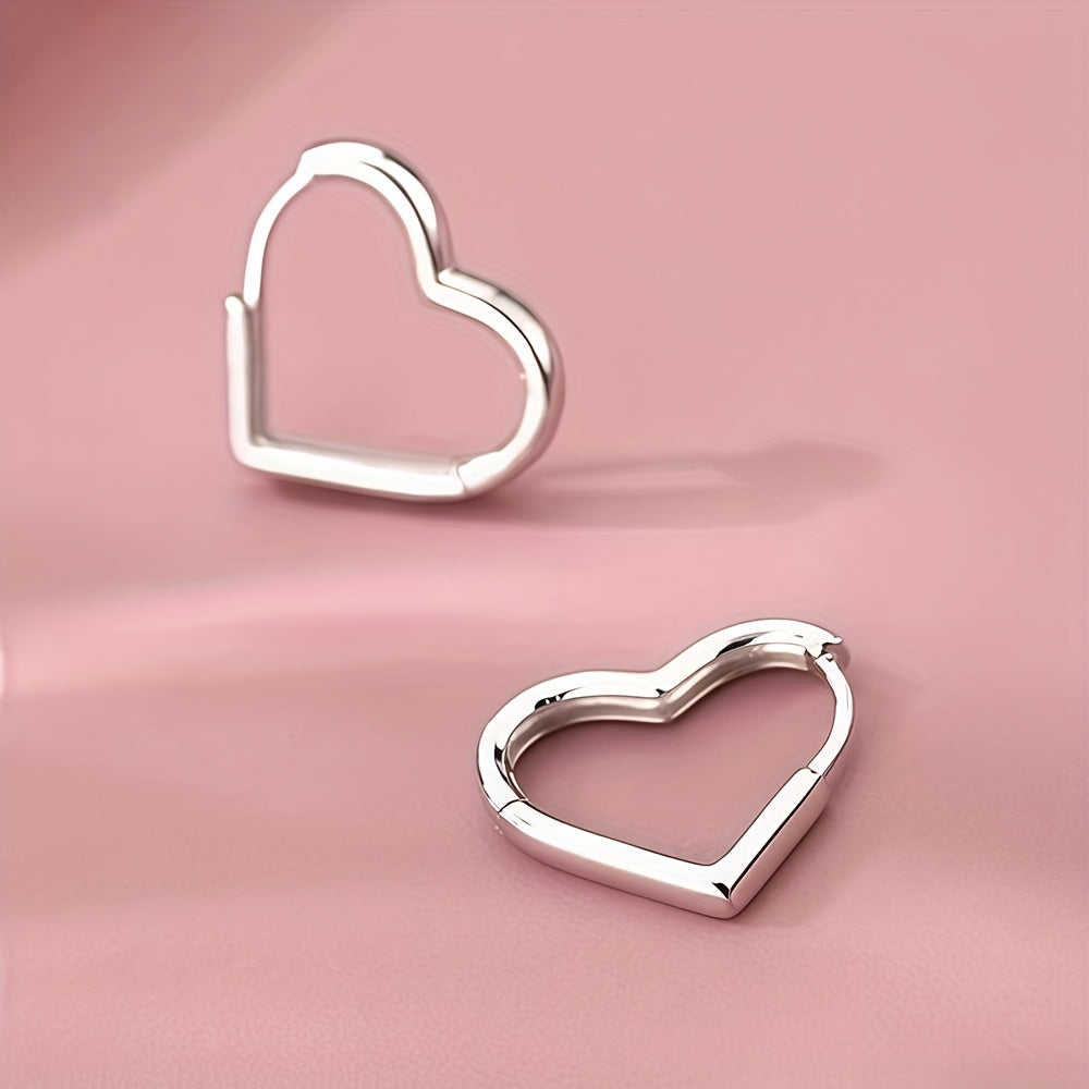 Piera – Orecchini dorati a forma di cuore in acciaio inossidabile