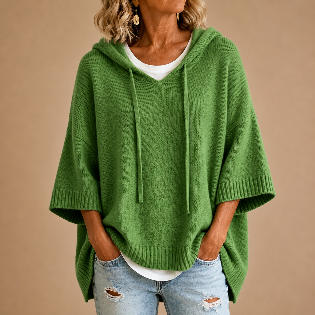 Oriana | Poncho in maglia con cappuccio e maniche a tre quarti