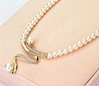 Fabiola – Set di collana e orecchini con perle naturali