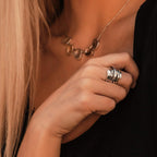 Teresa – Anello argentato vintage elegante