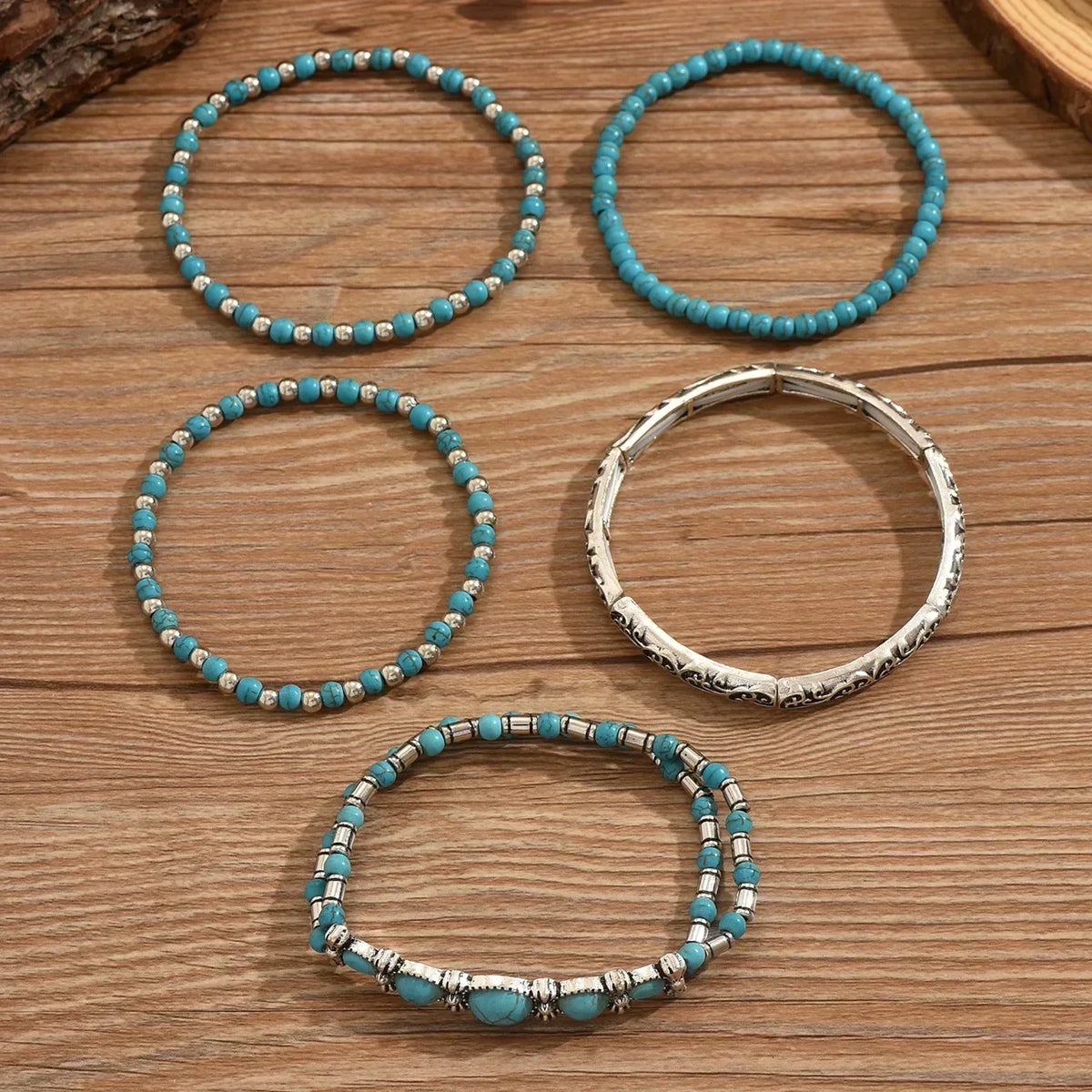 Maelia - Elegante bracciale a più giri in turchese