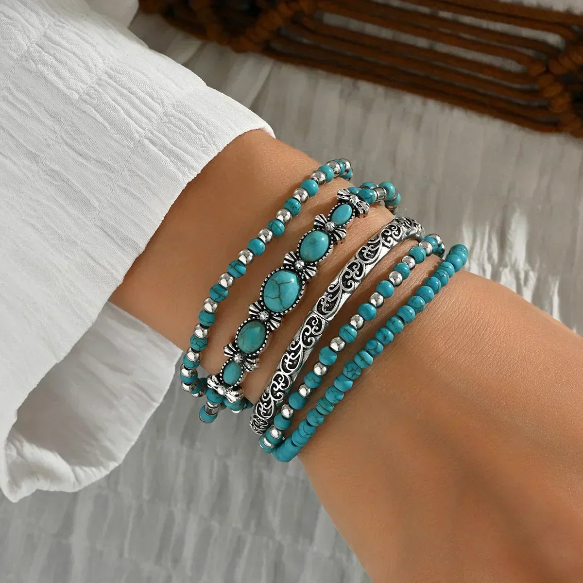 Maelia - Elegante bracciale a più giri in turchese