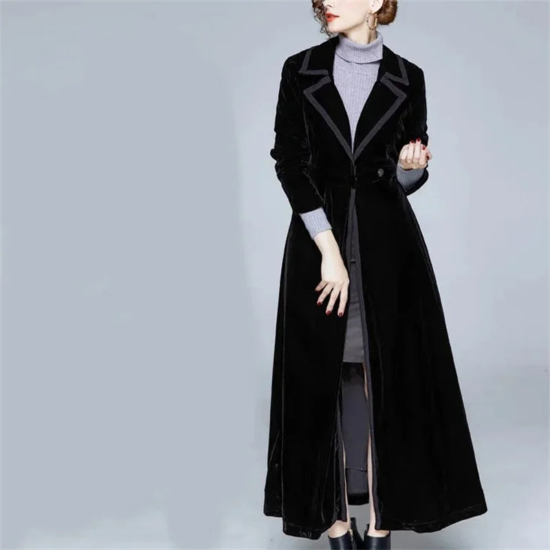 Serafina | Cappotto lungo in velluto