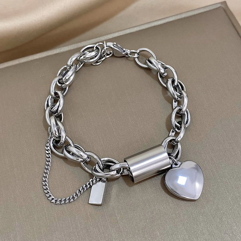 Giada – Bracciale con ciondolo a cuore dorato