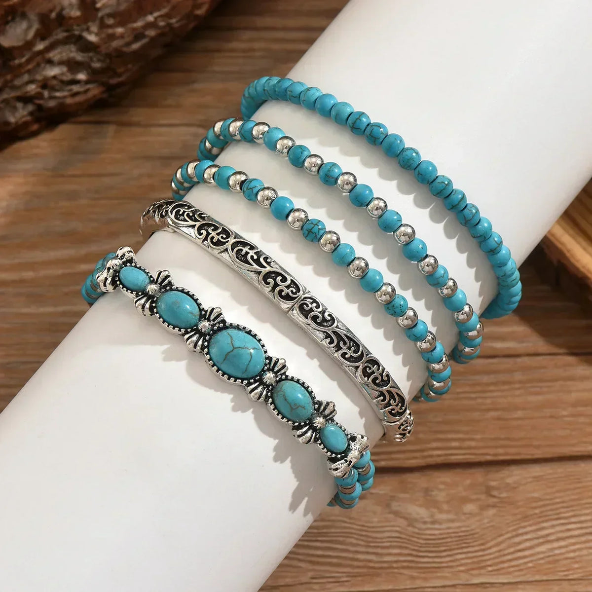 Maelia - Elegante bracciale a più giri in turchese