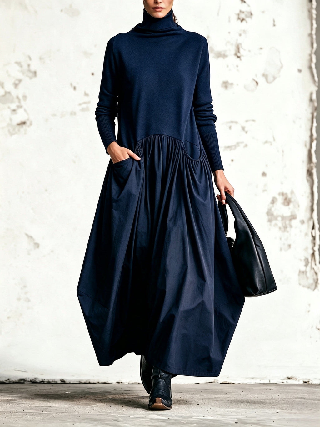Abito maxi nero oversize a collo alto con dettaglio tasche