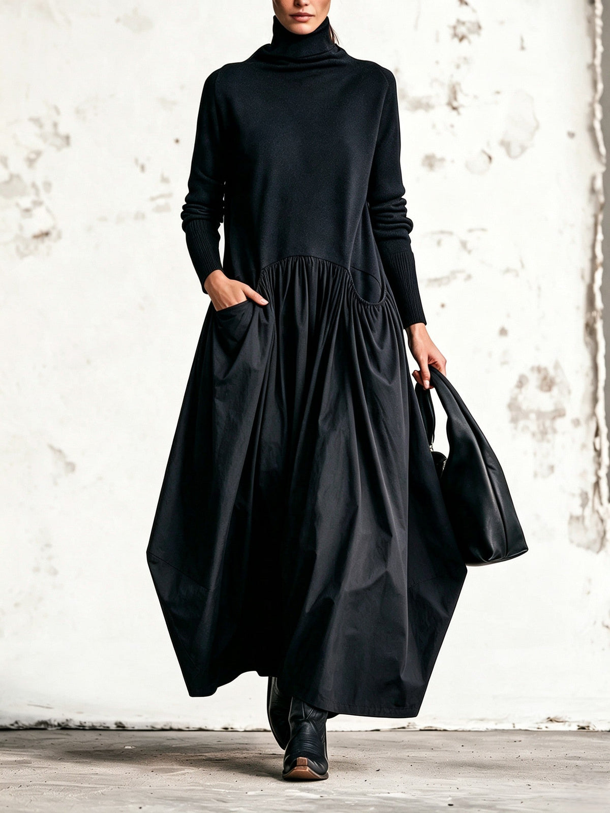 Abito maxi nero oversize a collo alto con dettaglio tasche