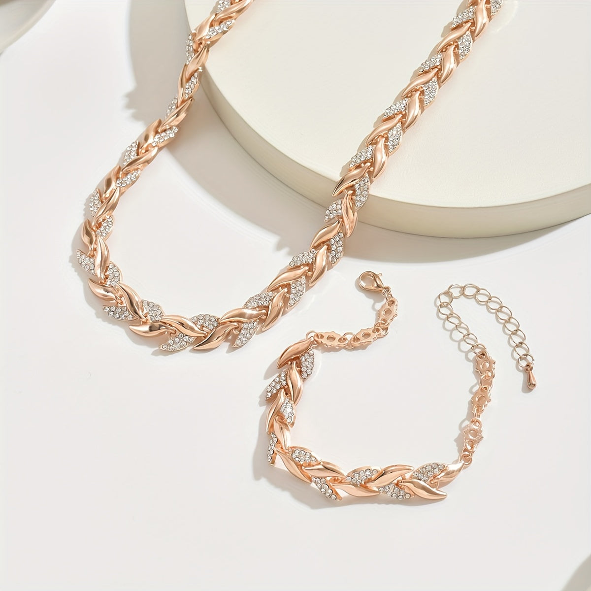 Berta – Set di gioielli a spiga con cristalli