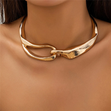 Rosaria – Collana dorata dalla texture audace