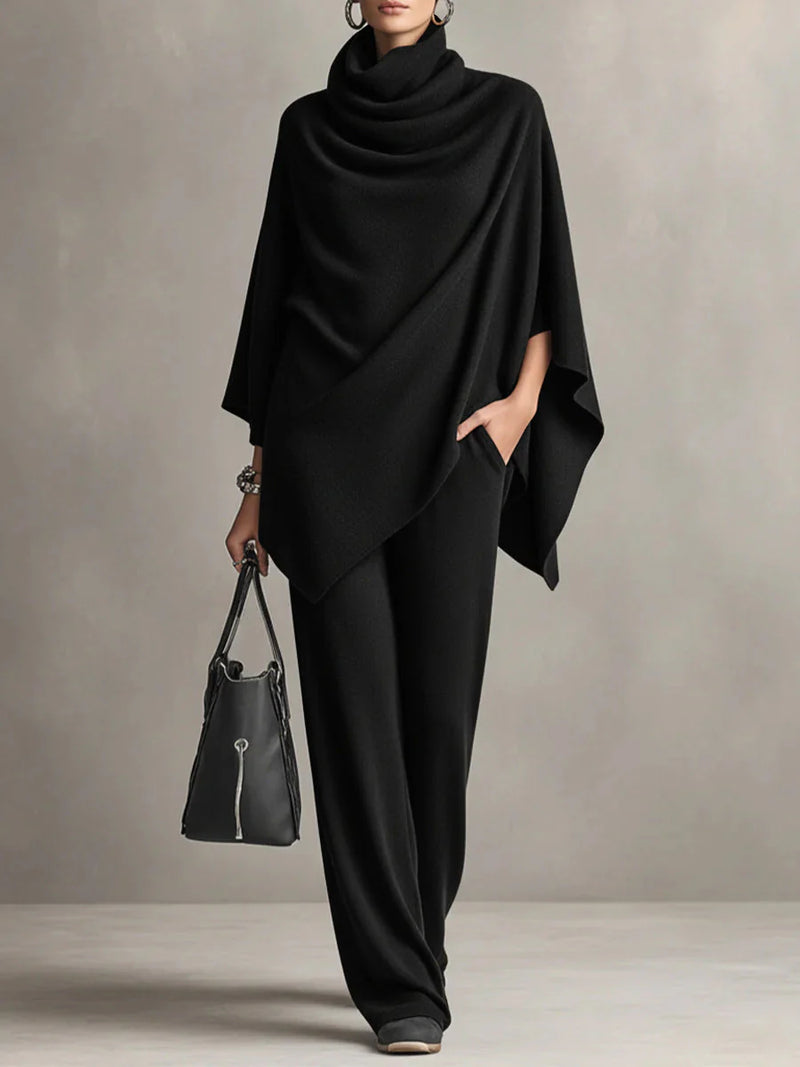 Giana – Completo elegante con poncho drappeggiato
