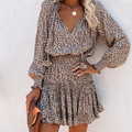 Ariana - Vestito mini con scollo a V, maniche lunghe e volant