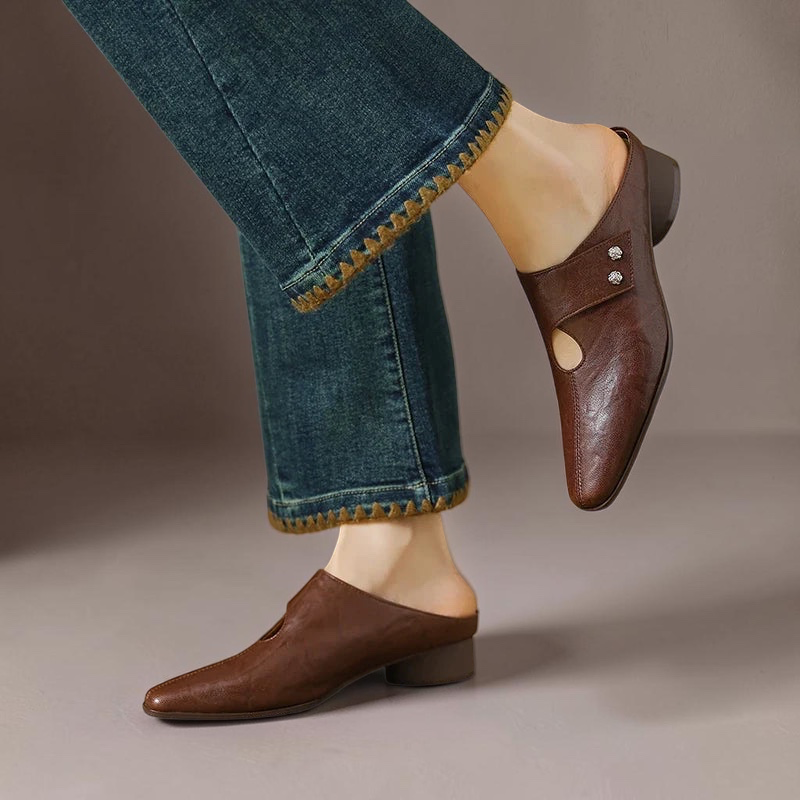 Olga | Mules in pelle sintetica