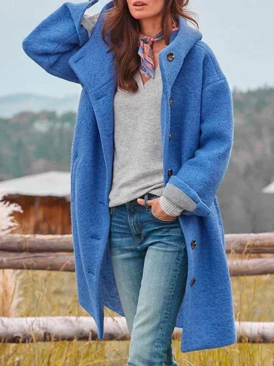 Eleonora | Cappotto lungo con cappuccio e bottoni frontali